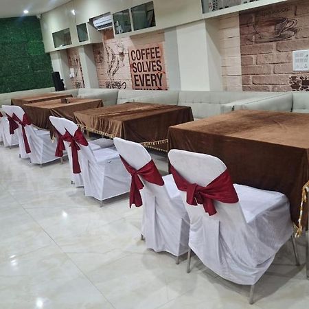 Immense Residency Hotel Faridabad Bagian luar foto