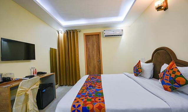 Immense Residency Hotel Faridabad Bagian luar foto